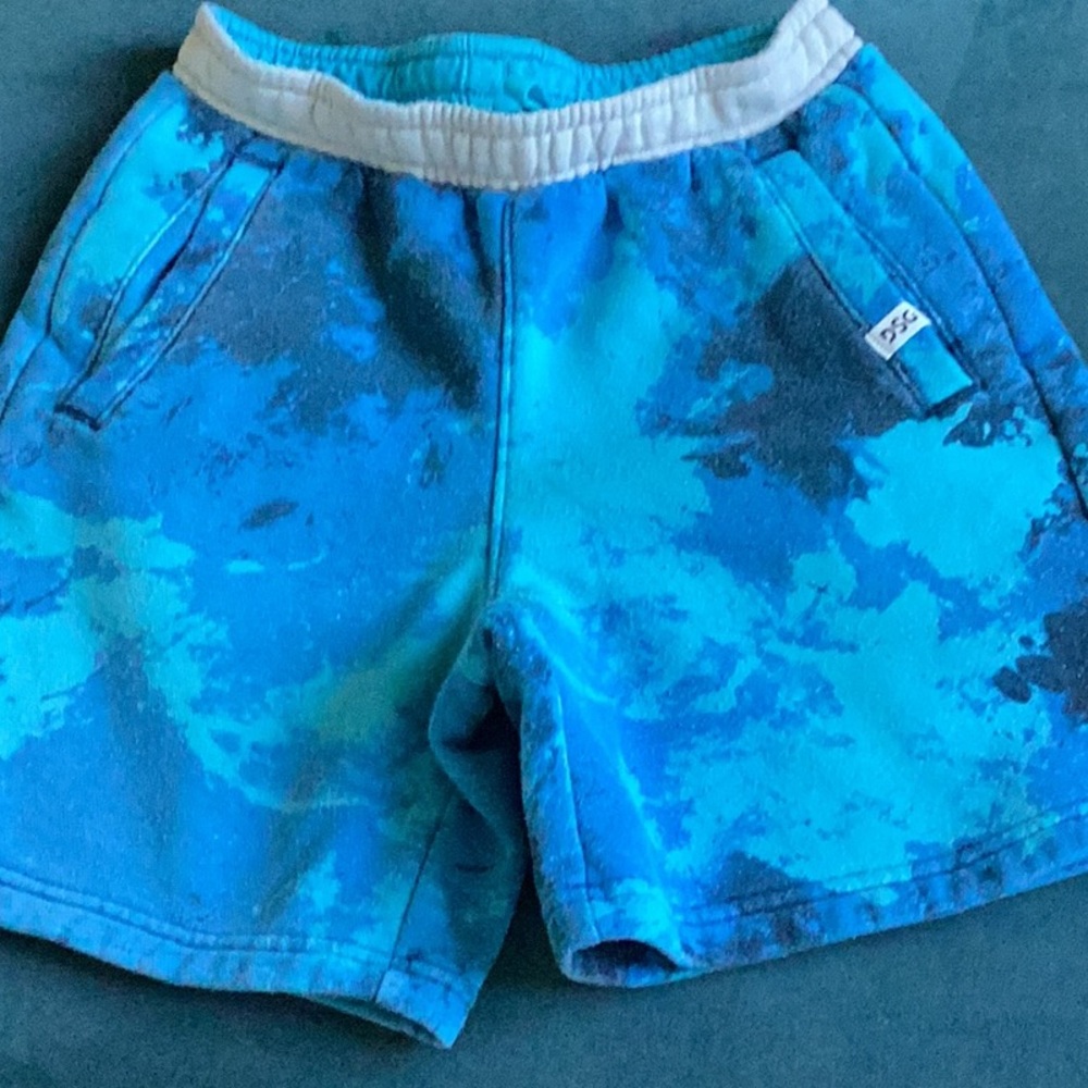 Two pair Shorts 🐒 - Picture 2 of 5